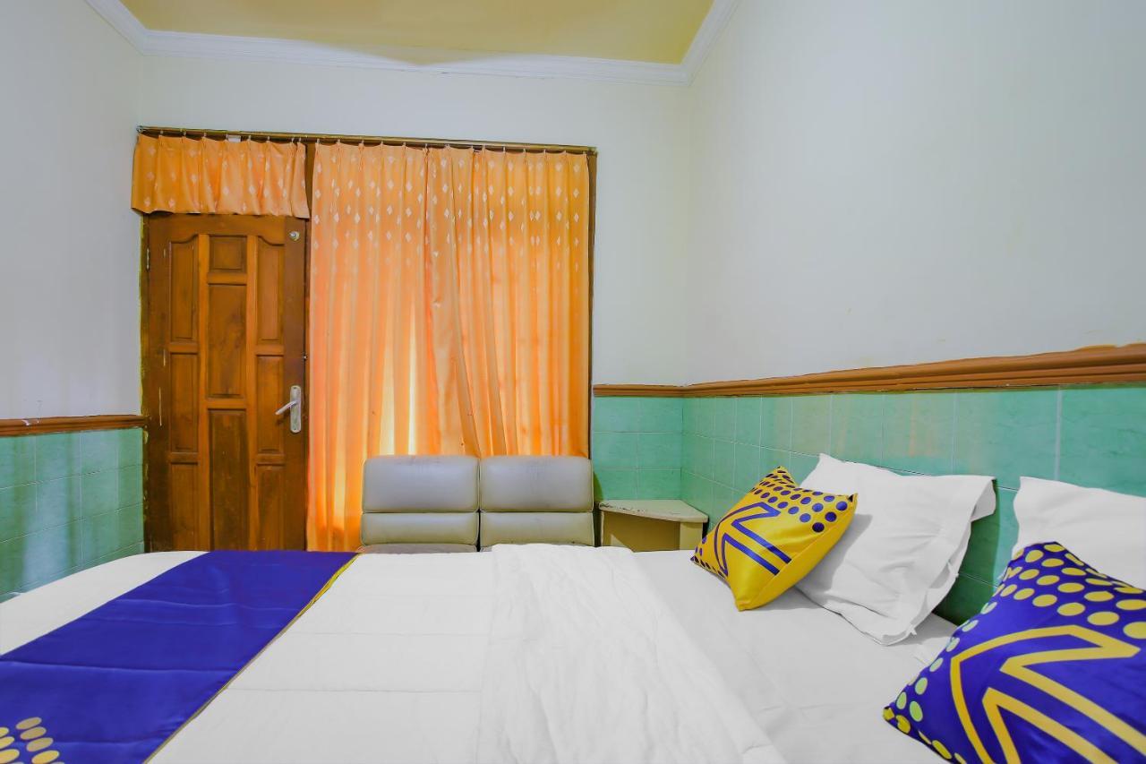 Spot On 90092 Dewi Safitri Hotel Semarang Exteriér fotografie