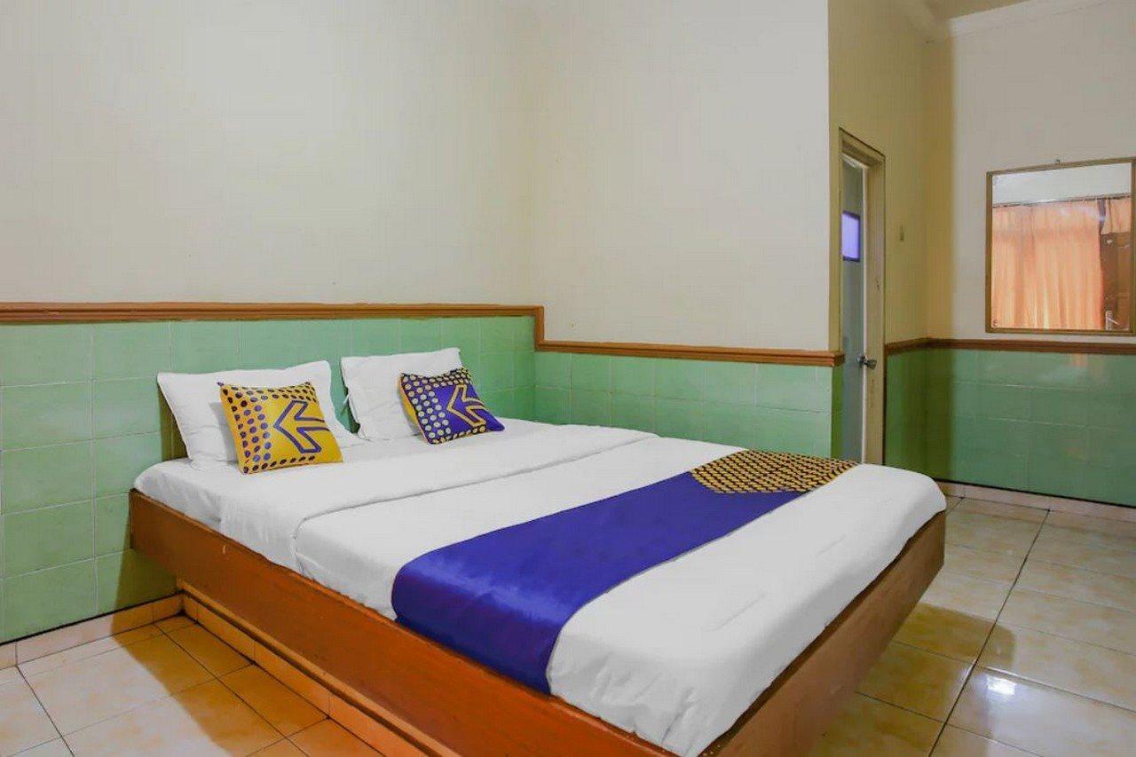 Spot On 90092 Dewi Safitri Hotel Semarang Exteriér fotografie